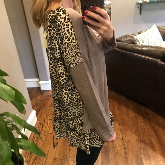 LAST! Long Sleeve Leopard Animal Print Tunic - Picture 6 of 6